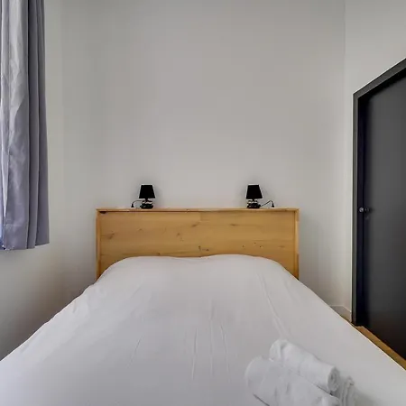 For 2 In Historical Center *