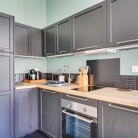 For 2 In Historical Center Daire