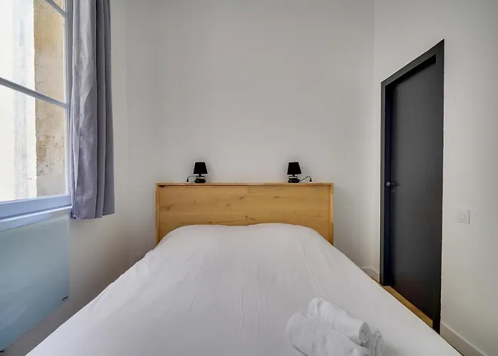 For 2 In Historical Center *